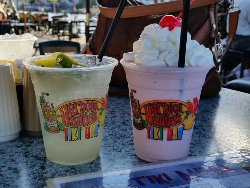 Harpoon Hanna's