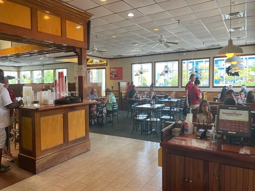 Grotto Pizza