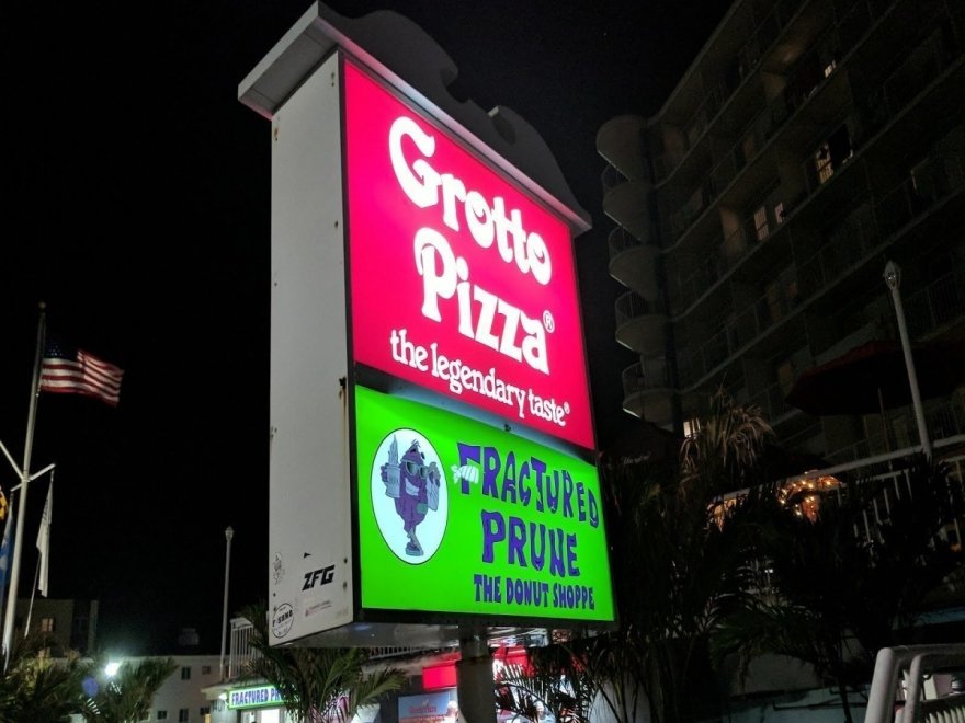 Grotto Pizza