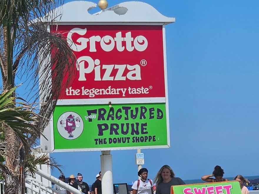 Grotto Pizza