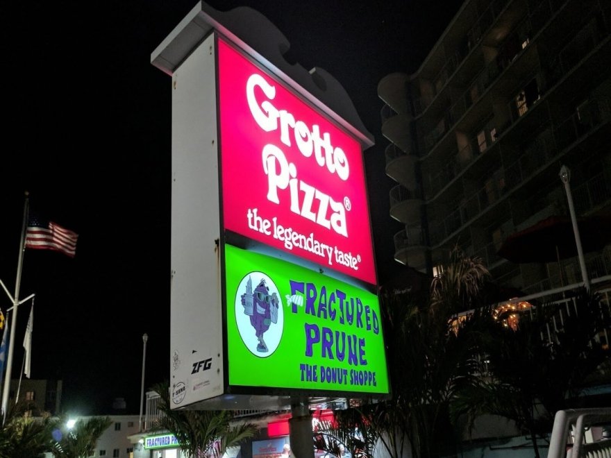 Grotto Pizza